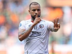 Fernando Valente Berusaha Mengurangi Ketergantungan Arema FC pada Gustavo Almeida