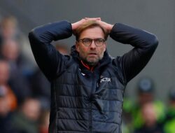 Klopp Akui Sangat Kesulitan Tanpa Kehadiran Dua Bek Kiri Liverpool