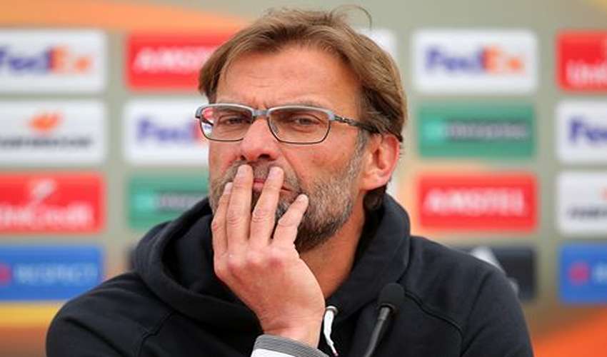 Menguasai Puncak Liga Inggris, Klopp: Kami Disini Berkat Dukungan Suporter Anfield