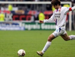 Sang Maesto “Free Kick” Juninho Pernambucano