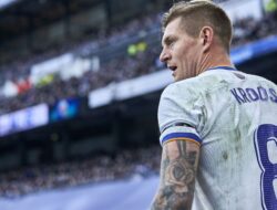 Toni Kroos Balas Cemoohan Penonton Arab Saudi dengan Aksi Terbaiknya