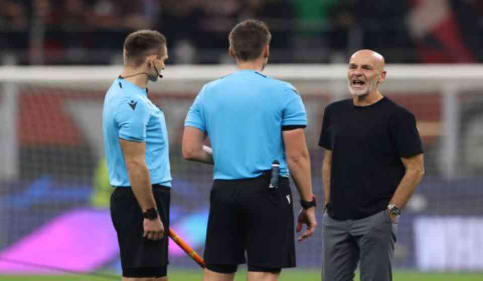 AC Milan dan Atalanta Kompak, Stefano Pioli Kesal dengan Keputusan Wasit