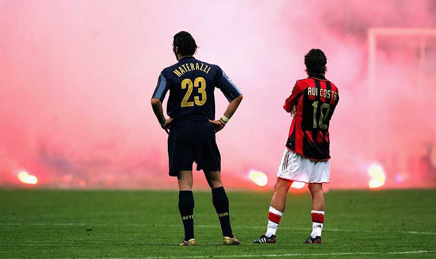 Derby della Madonnina Pertarungan Puncak Scudetto antara AC Milan vs Inter Milan SCORE.CO.ID