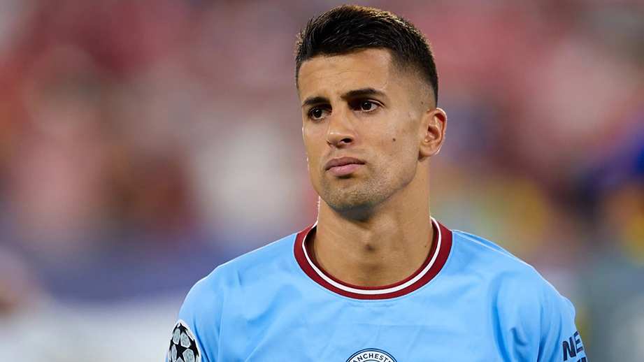 Joao Cancelo Tetap Berharap untuk Tetap di Barcelona SCORE.CO.ID