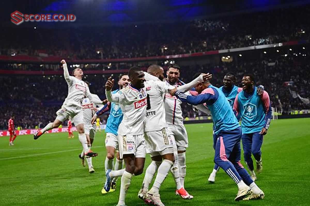 Lyon Melaju ke Final Coupe de France dengan Kemenangan Telak 3-0