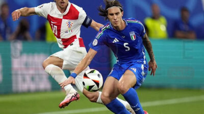 Riccardo Calafiori Lakukan Assist Penyelamatan dalam Laga Italia vs Kroasia di Euro 2024 SCORE.CO.ID