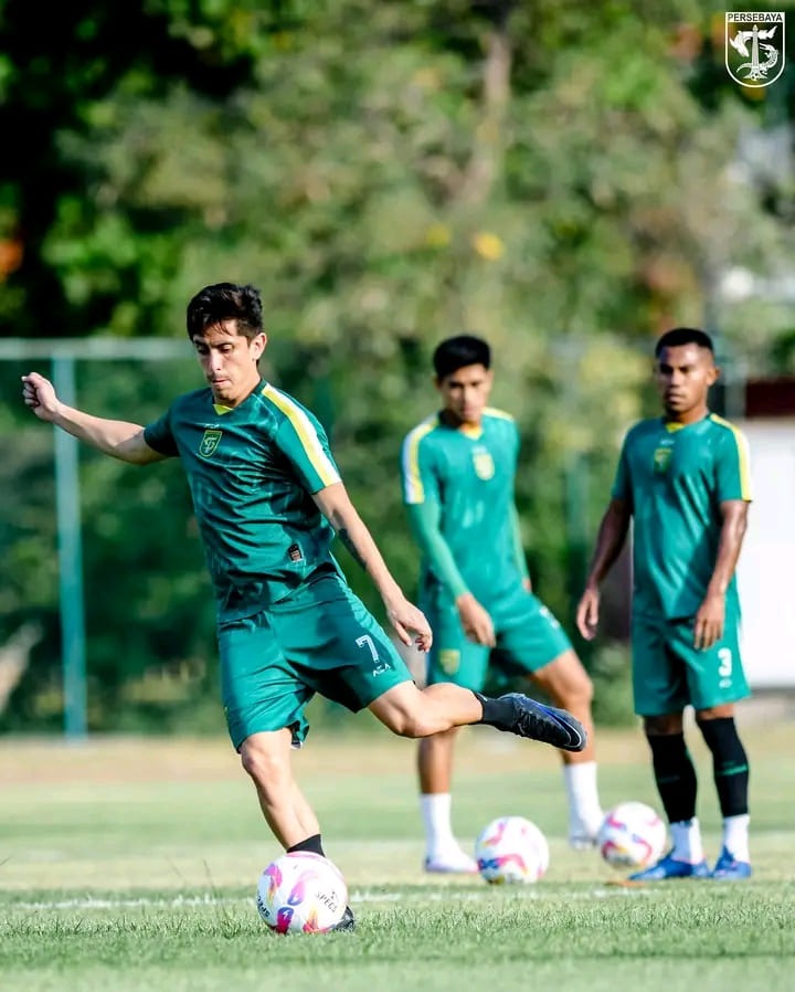 Gelandang Persebaya Ungkap Belum Puas Atas Performanya di Musim Ini