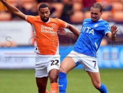 Elkan Baggott Starter, Blackpool Ditahan Imbang 4-4 Oleh Cambridge