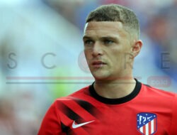 Kieran Trippier Pilih Newcastle atau Everton?