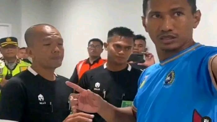 Zulkifli Syukur Komentar Soal Tragedi Tonjok Wasit: Seharusnya Dia Juga Diadili