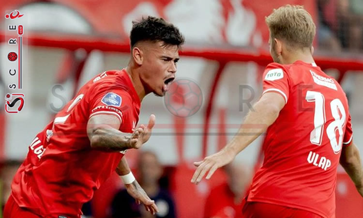 Mees Hilgers: Pahlawan Pertahanan Twente Menghadapi Manchester United 1-1