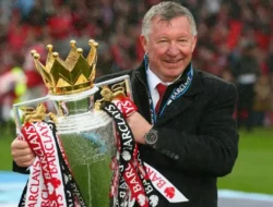 Wow! Manchester United Putus Kontrak Sir Alex Ferguson?