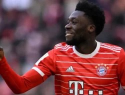 Saingi Real Madrid, MU juga Kejar Alphonso Davies