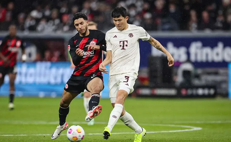 Eintracht Frankfurt vs Bayern Munchen 3 SCORE.CO.ID