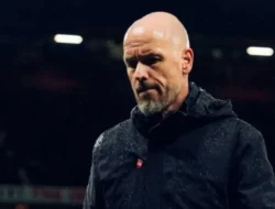 Tinggalkan Manchester, Erik ten Hag Bersembunyi di Balik Kursi Penumpang