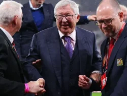 MU Tendang Sir Alex Ferguson, Eric Cantona: Sungguh Tidak Ada Rasa Hormat!