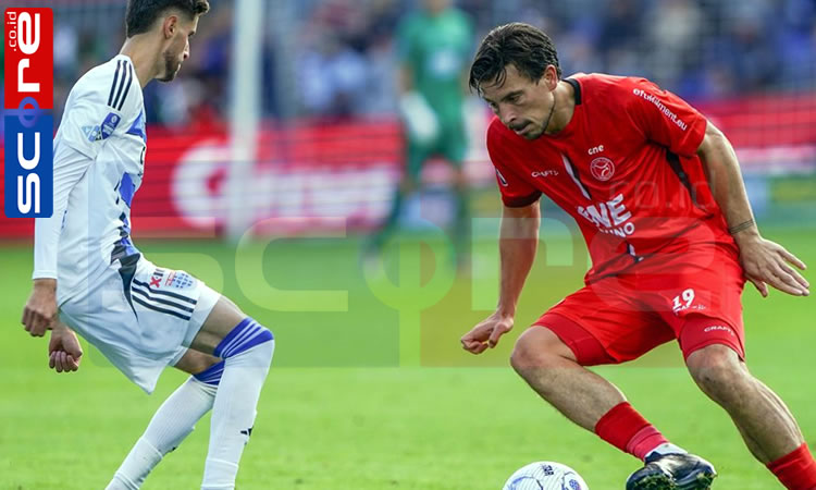 Thom Haye Berjuang Untuk Kemenangan Almere City di Eredivisie 2024/2025