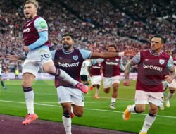 West Ham Kalahkan Manchester United 2-1 di Akhir Pertandingan