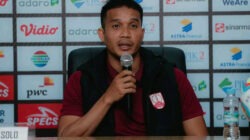 Persis Kena Sanksi Sosial