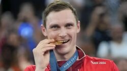 Viktor Axelsen Merekrut Peter Gade untuk Jadi Tim Pelatihnya