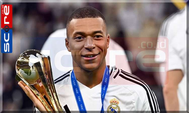 Kylian Mbappe 2 Piala