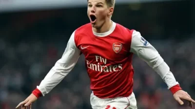 Striker Legenda Arsenal: Penyerang Terbaik yang Pernah Membela The Gunners