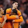 Gelandang Belanda Keturunan Indonesia: Karir dan Perjalanan Mereka di Eropa