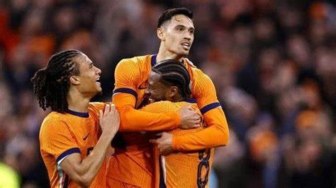 Gelandang Belanda Keturunan Indonesia: Karir dan Perjalanan Mereka di Eropa