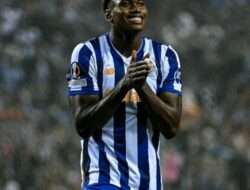 Cinta Segitiga: MU, Chelsea dan Arsenal Bersaing Rebut Samu Aghehowa