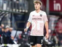 DPR Setujui Ole Romeny jadi WNI, Ini Dia 2 Alasannya!