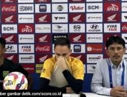 Persebaya Menang Lagi, Paul Munster Dicap Sombong Kritik PSM Sambil Tutup Hidung