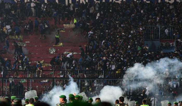 Cerita Mistis dan Sejarah Pilu dari Arena Sepak Bola Nusantara