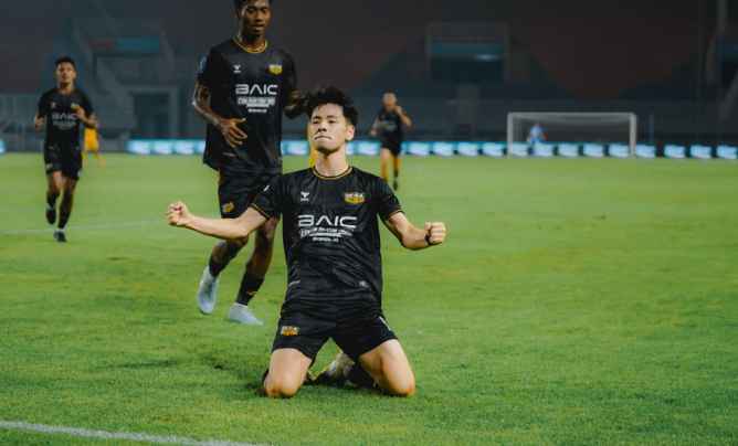 Hasil Pertandingan Dewa vs Semen Padang 6-0