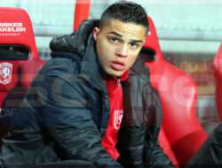 Pertemuan Patrick Kluivert dan Joey Pelupessy Setelah 13 Tahun