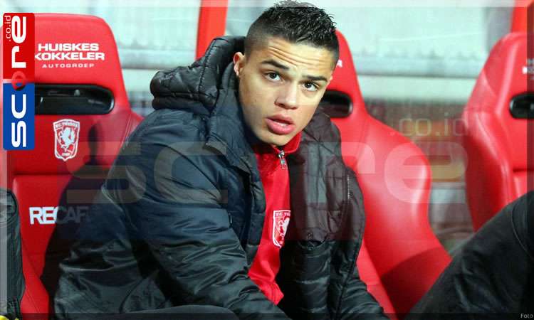 Patrick Kluivert dan Joey Pelupessy kembali bekerja sama