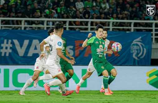 Head-to-head, data kunci, & rekor pertemuan derby Jatim.