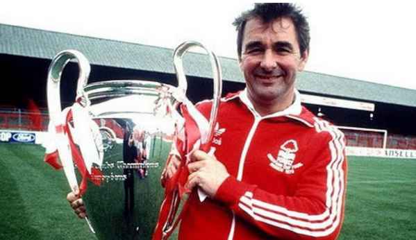 Pemain Legenda Nottingham Forest: Kisah Ikon Klub Kisah pemain legendaris Nottingham Forest yang tak terlupakan.