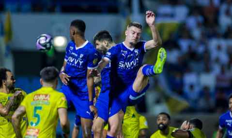 Line-up seru Al Ahli vs Al Hilal di Liga Saudi 2025.