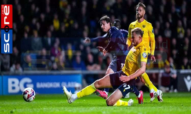 Ole Romeny Oxford United vs Leeds United