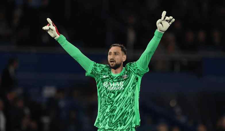 Apakah Donnarumma Penerus Buffon di Italia