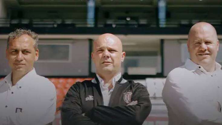 Johnny Jansen Tim yang Dilatih Berprestasi Klub & pencapaian pelatih Johnny Jansen terkini.