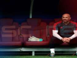 Pepe Reina Gantung Sarung Tangan di Como 1907 Pada Akhir Musim