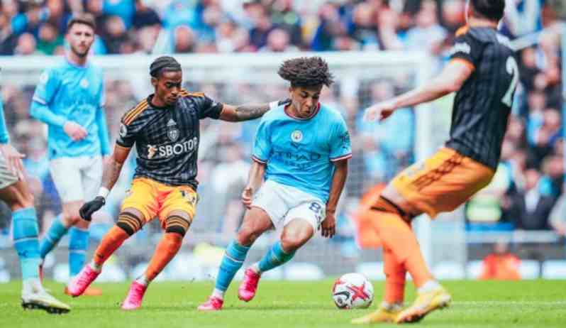 Fakta menarik bek muda Man City & Timnas Inggris.