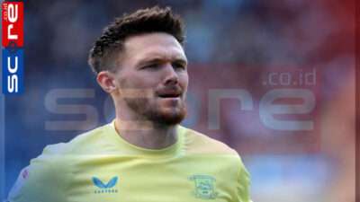 Freddie Woodman Kiper Ke-3 Liverpool