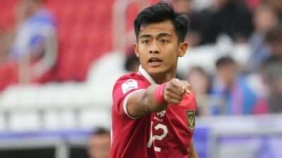 Gaji bek Timnas Indonesia