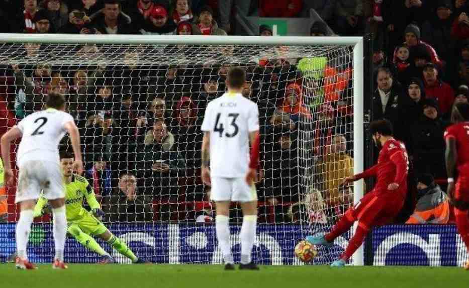 Skuad Leeds 2025: Daftar Pemain Terbaru & Analisis Ahli Analisis kekuatan tim dan prediksi starting XI terbaik.