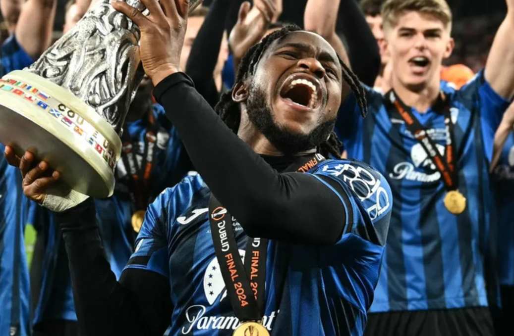 Deretan Trofi Individu dan Tim Sepanjang Karir Gemilang.