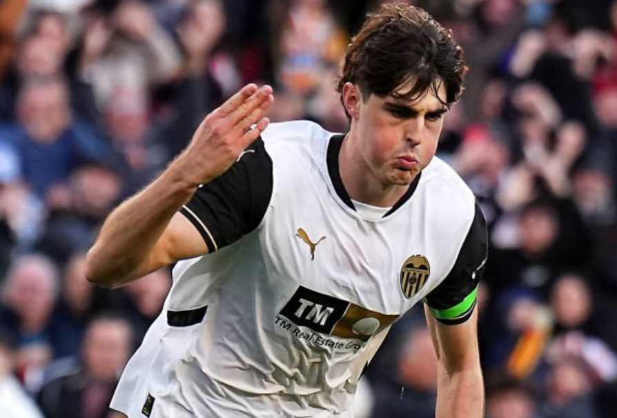 Fakta Rumor Transfer Javi Guerra ke MU