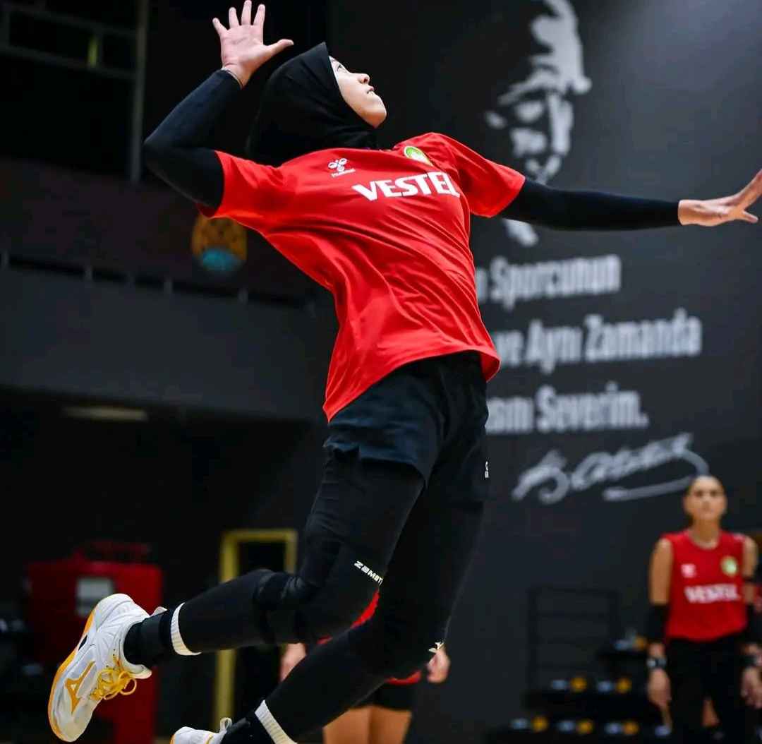 Megawati Hangestri Pertiwi mulai latihan di Manisa BBSK