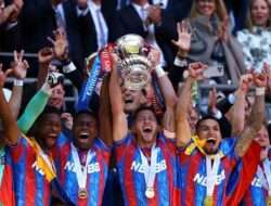 Prediksi Skor Augsburg vs Crystal Palace, 1 Agustus 2025 Pukul 21.00 WIB